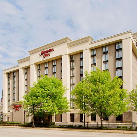 Hampton Inn Louisville Downtown Екстер'єр фото