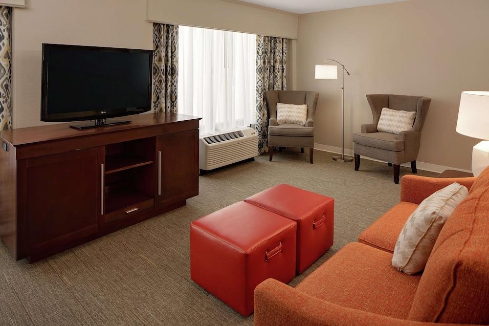 Hampton Inn Louisville Downtown Екстер'єр фото
