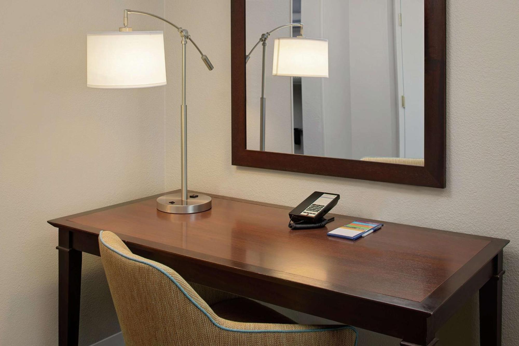 Hampton Inn Louisville Downtown Екстер'єр фото